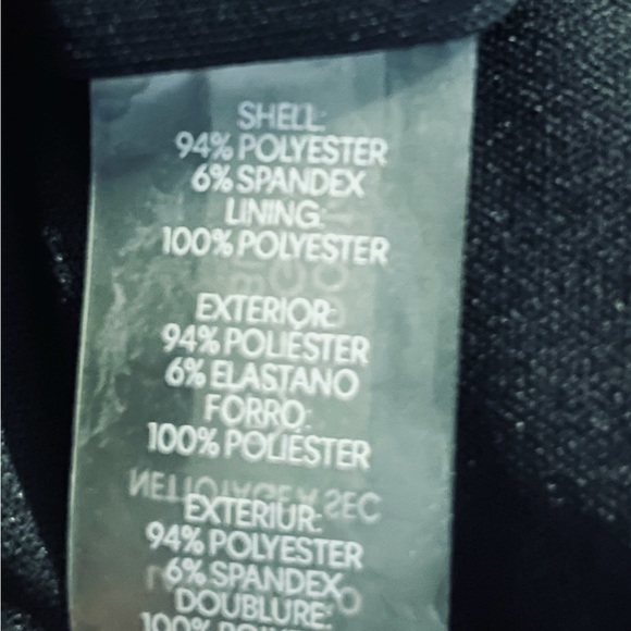 ๐ Semi-Formal Hi-Low Black Dress.
Perfect for Special Events
Size: 8 - Picture 14 of 14